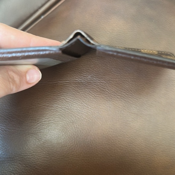 Louis Vuitton Wallet - Picture 6 of 7